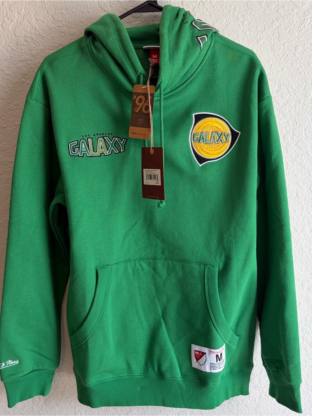 LA Galaxy Mitchell & Ness MLS Green Hoodie - Men’s Medium NWT